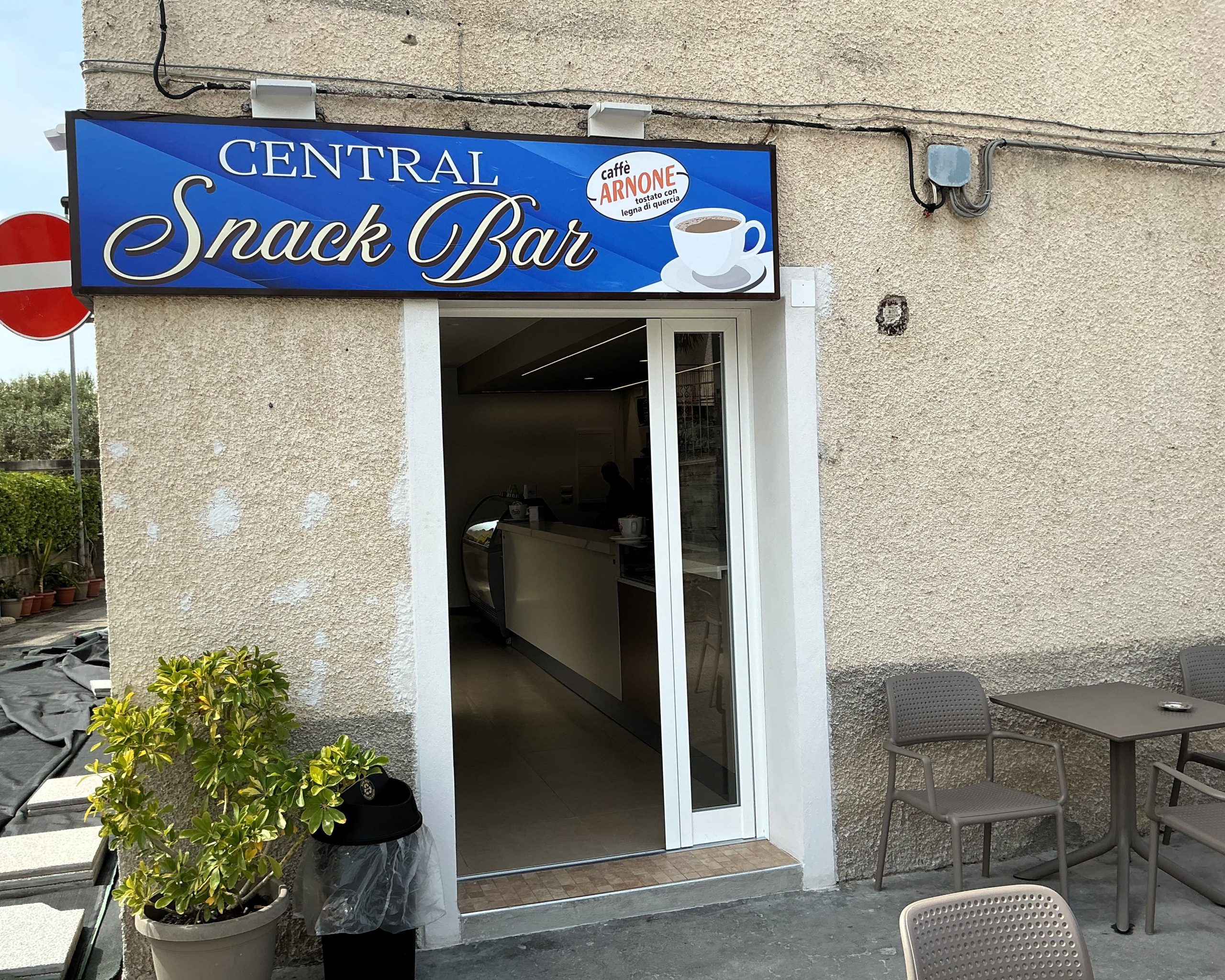 Central Snack Bar